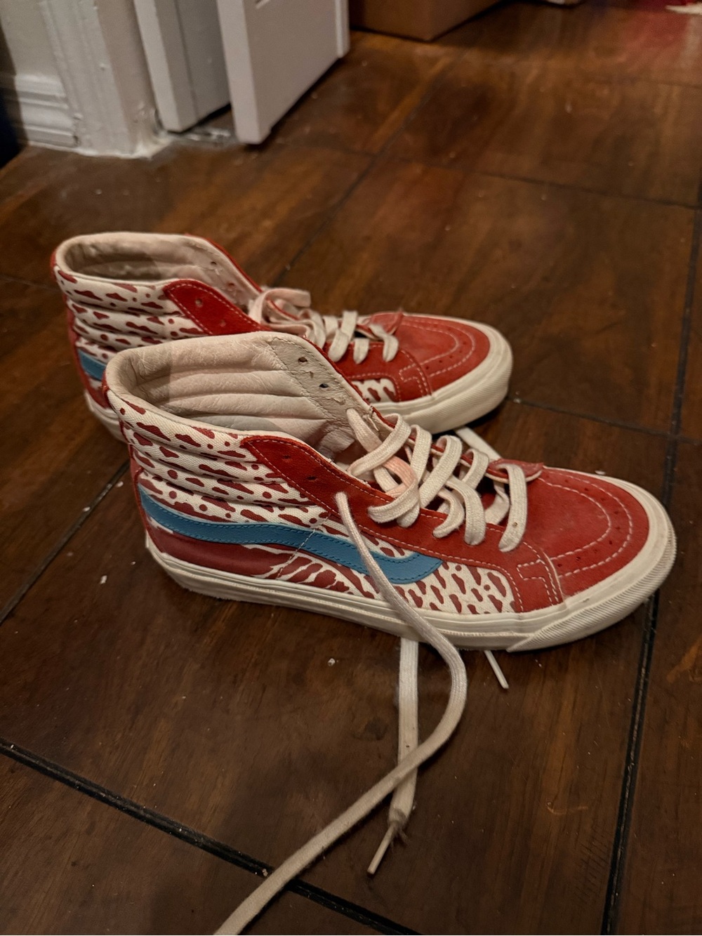 Vans x John Van Hamersveld Coral/Orange/Rust and Blue Size US M 6.5 / US W 8.0